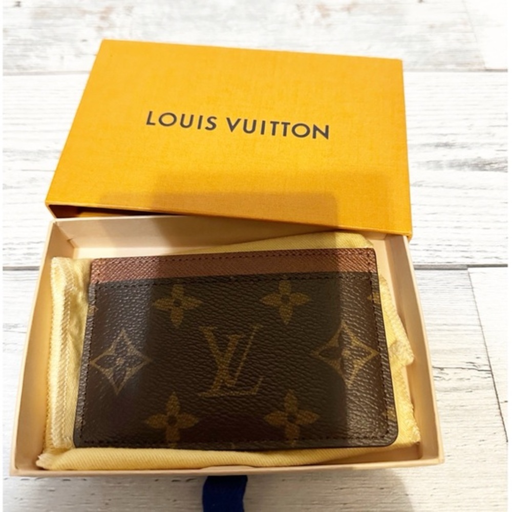 Louis Vuitton Credit Card Case Wallet w/ Box